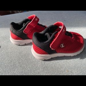 Champion Toddler Sneakers Red Size 5